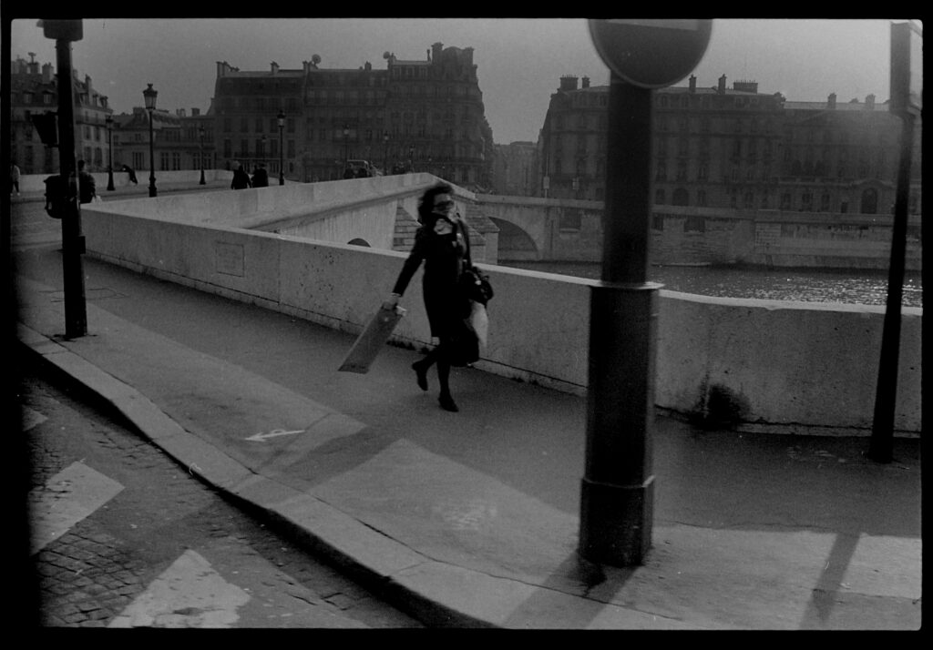 Pont Neuf woman